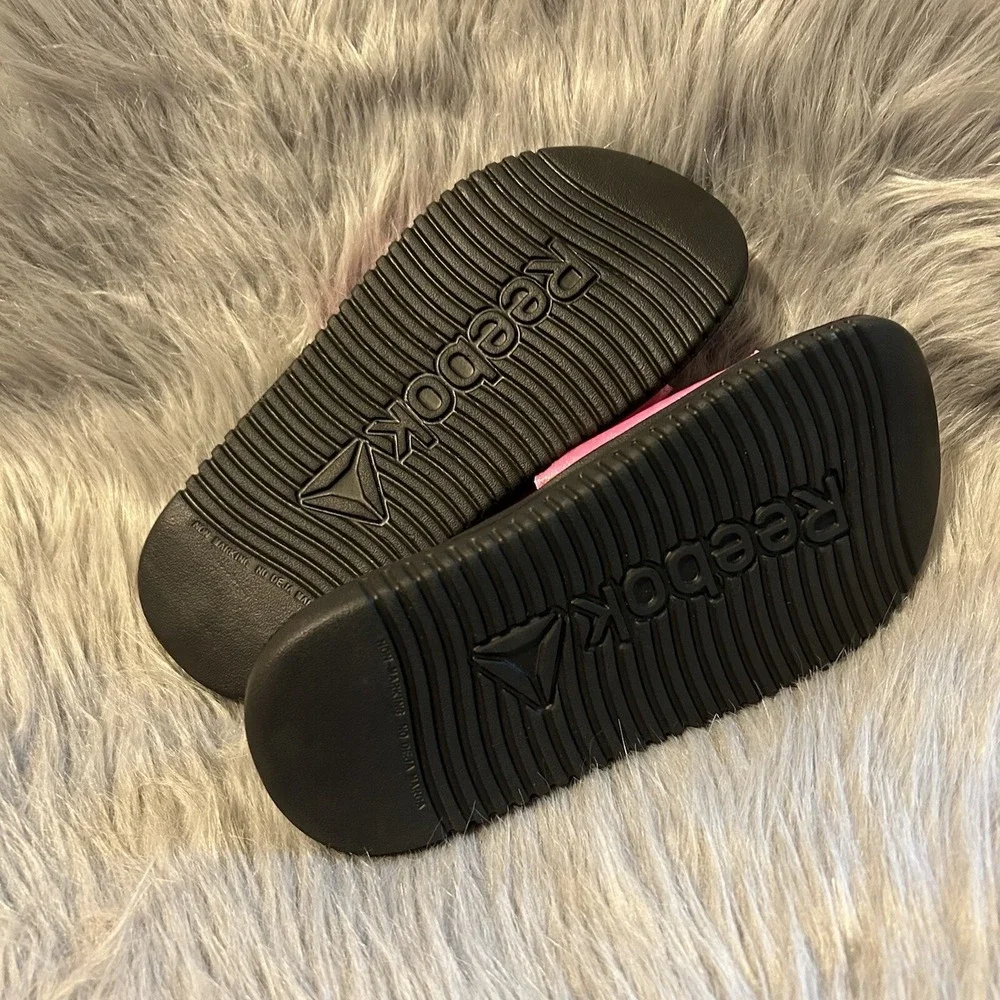 Reebok Slides Girls Size 4 Pink Black Sparkly Glitter Slip On‎ Sandals Shoes NWT